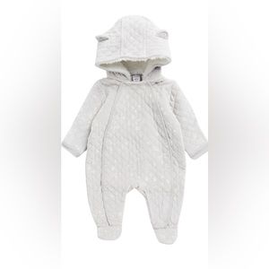 COPY - COPY - COPY - NWT Nordstrom Baby Hooded Bunting. Grey Micro Starfall